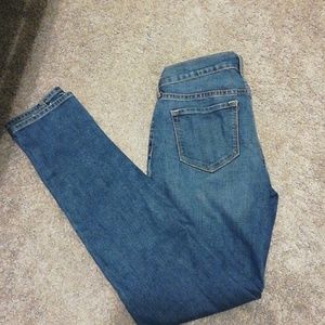 Size 8 mid-rise Original Old Navy Jeans